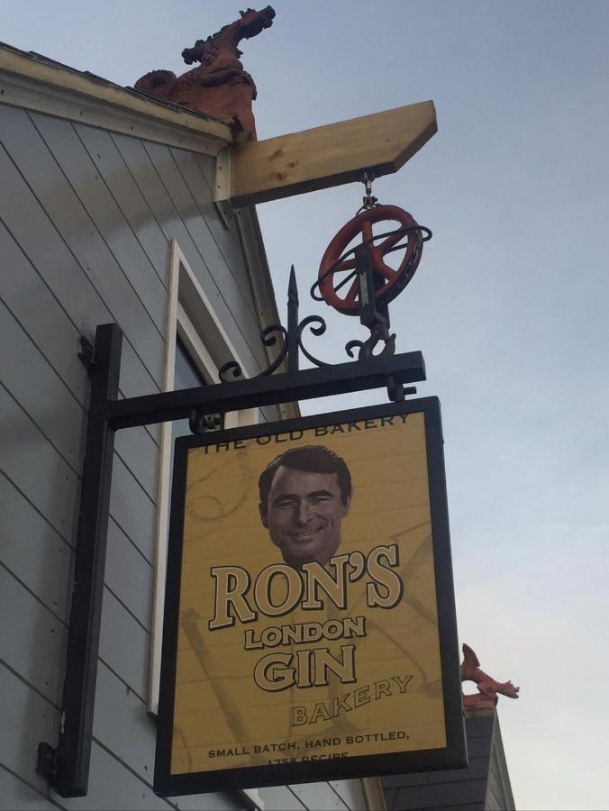 The Old Gin Distillery Est 1850 ロンドン エクステリア 写真